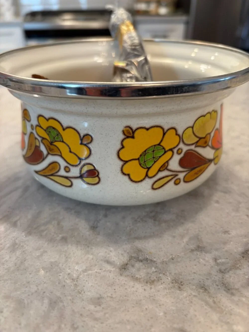 Vintage Country Flowers 1 Quart Open Saucepan #3001 NEW OLD STOCK Sanko Ware